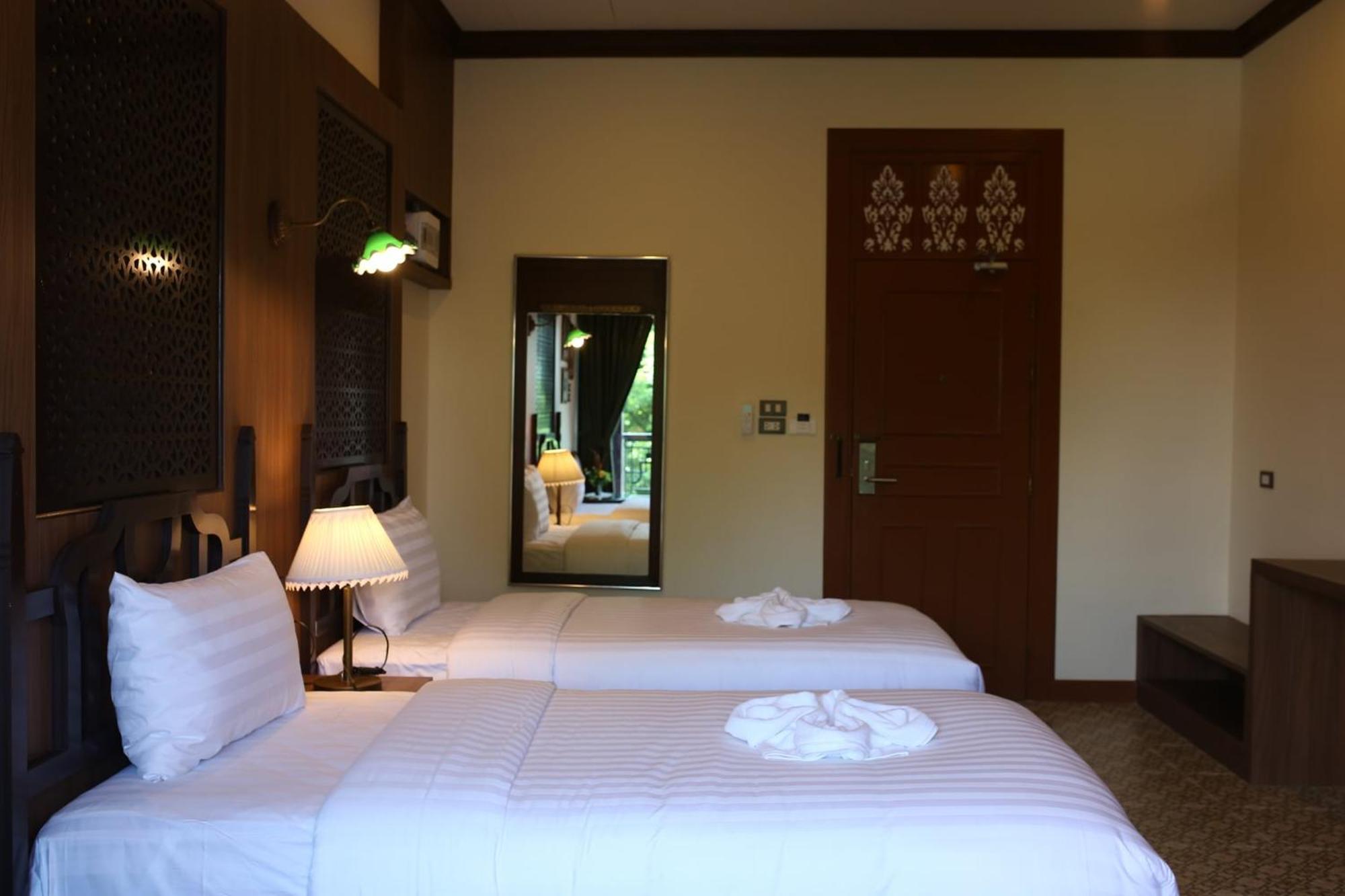Baan Chao Khun Hotel Ban Khlong Lat Bua Khao Номер фото